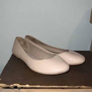 Cream flats